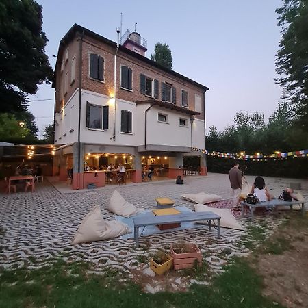Locanda Dei Pontieri Гуастала Екстериор снимка